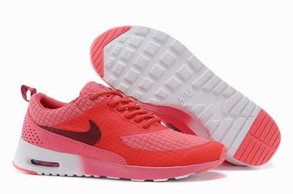 air max thea atomic pink